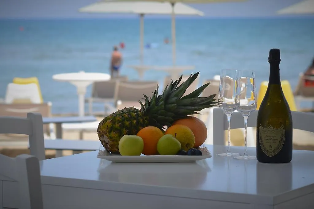 Island Boutique Hotel Larnaca